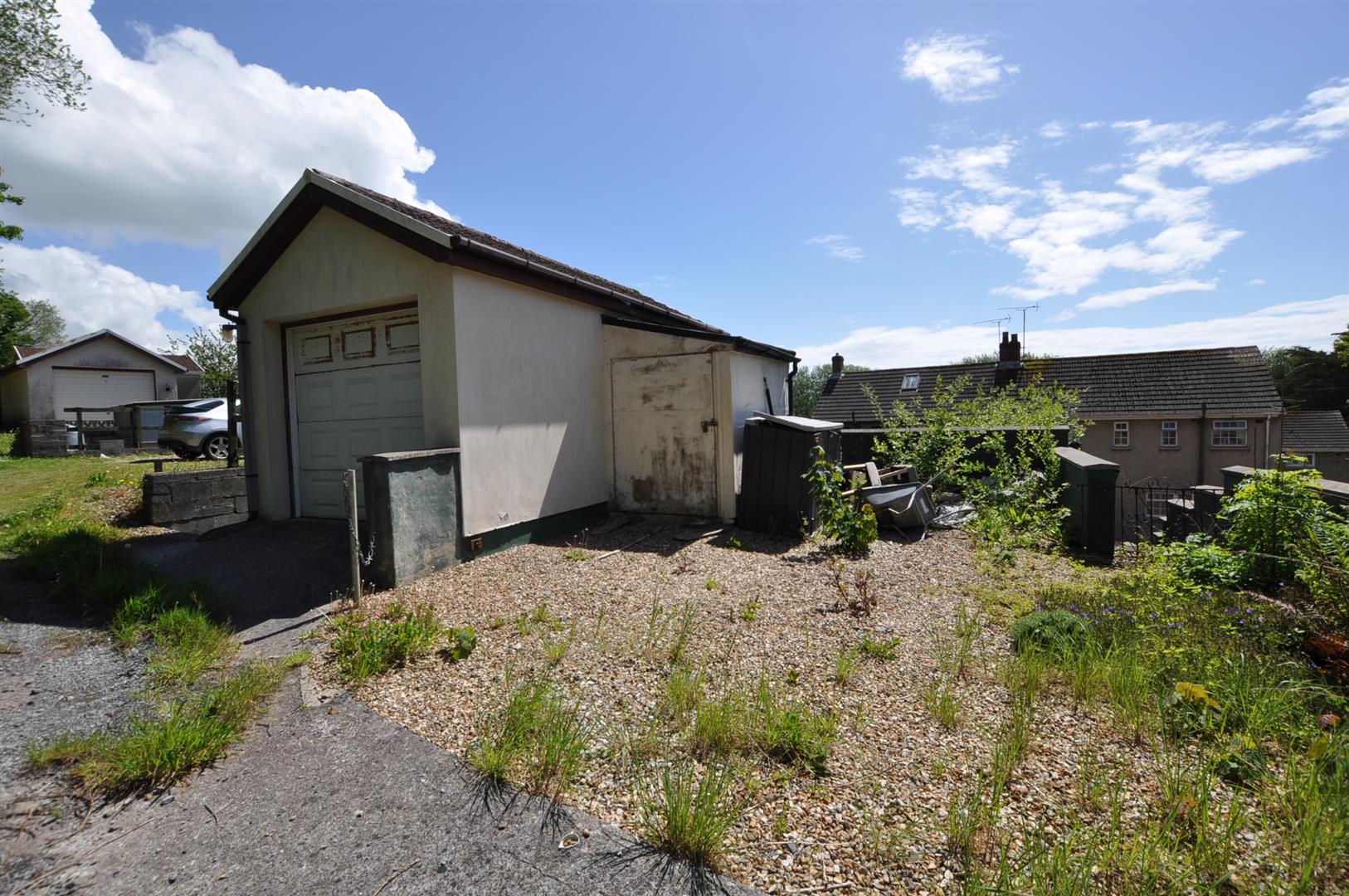 Llanmiloe Estate, Llanmiloe, Carmarthen Terry Thomas & Co Estate